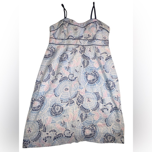 Vineyard Vines Dresses & Skirts - Vineyard Vines Blue and Pink Mosaic Midi Dress size 8 M-L great vacation dress